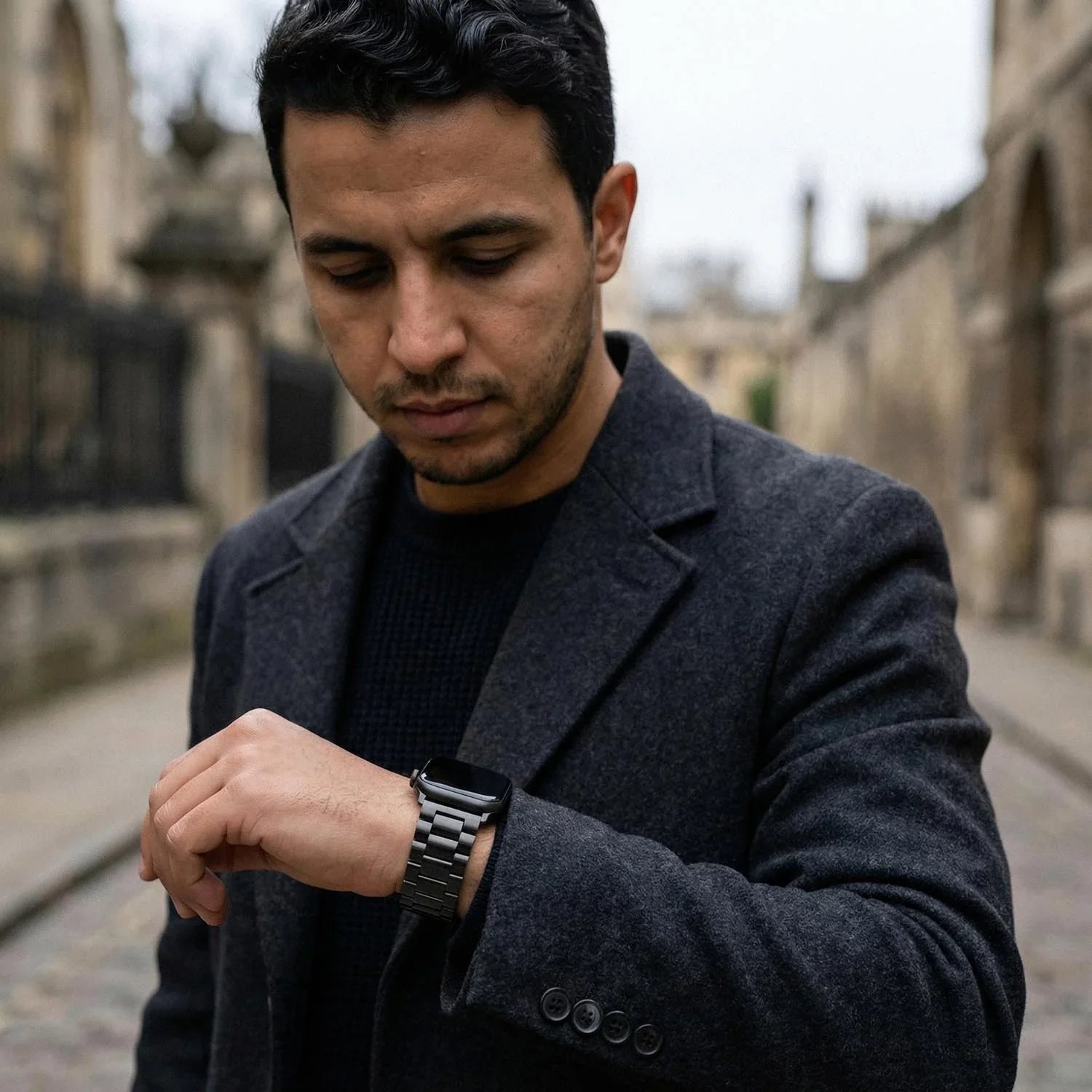 Bracelet Apple Watch Rivaro - acier - noir