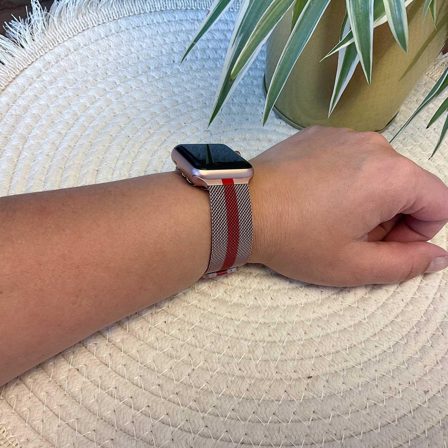 Bracelet Apple Watch Solaro - milanais - rayé rose rouge