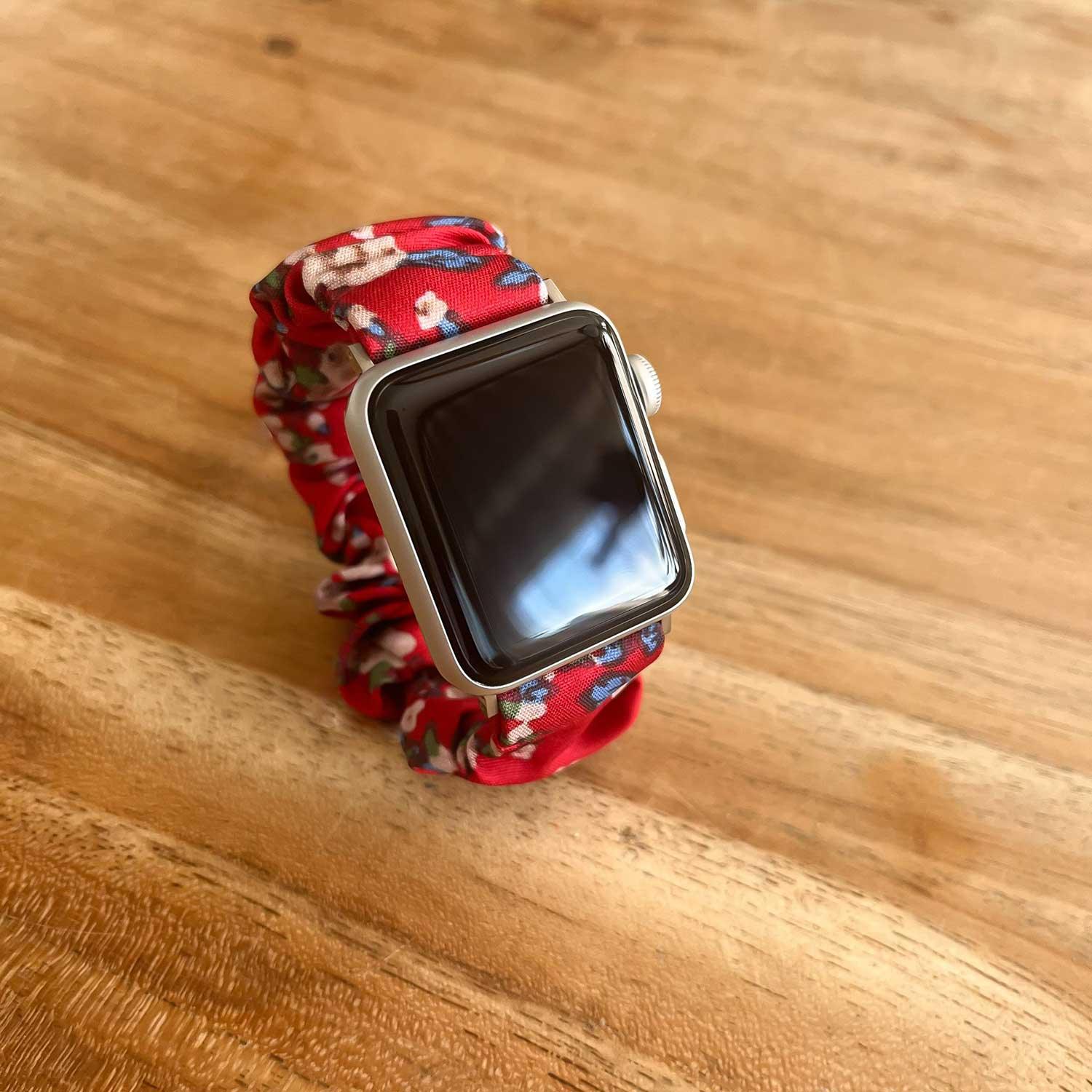 Bracelet Apple Watch Savara - chouchou - nylon - rouge à fleurs