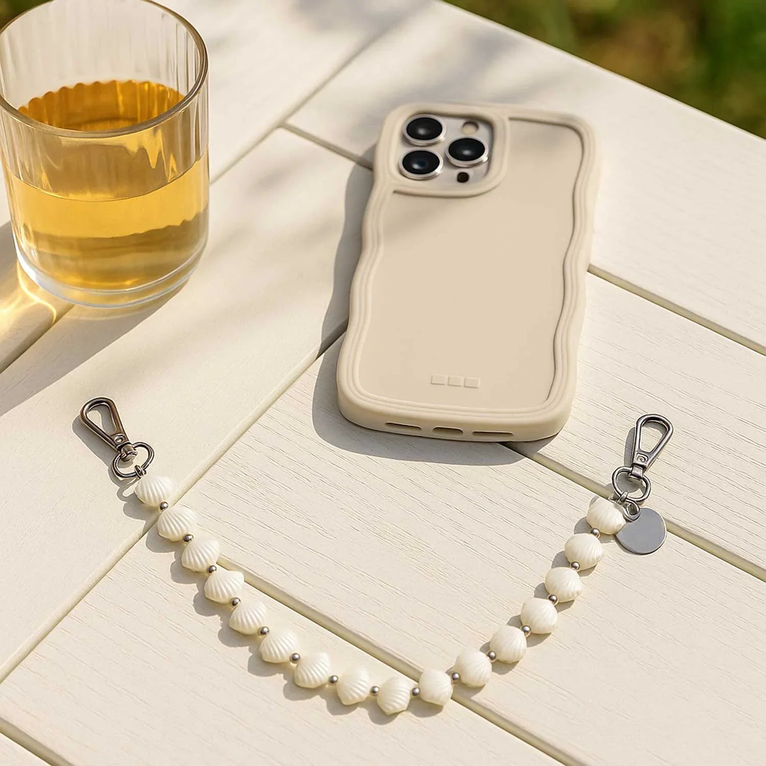 Cordon de téléphone Shell - blanc - argenté