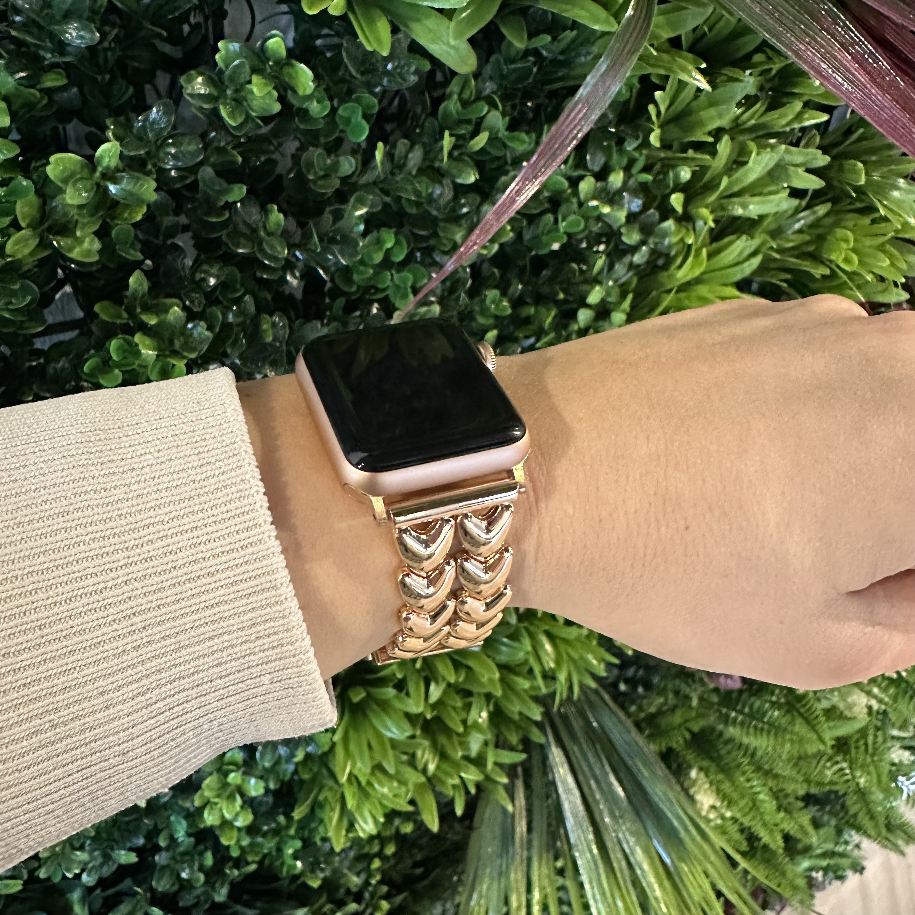 Bracelet à maillons en acier cœur Apple Watch - or rose