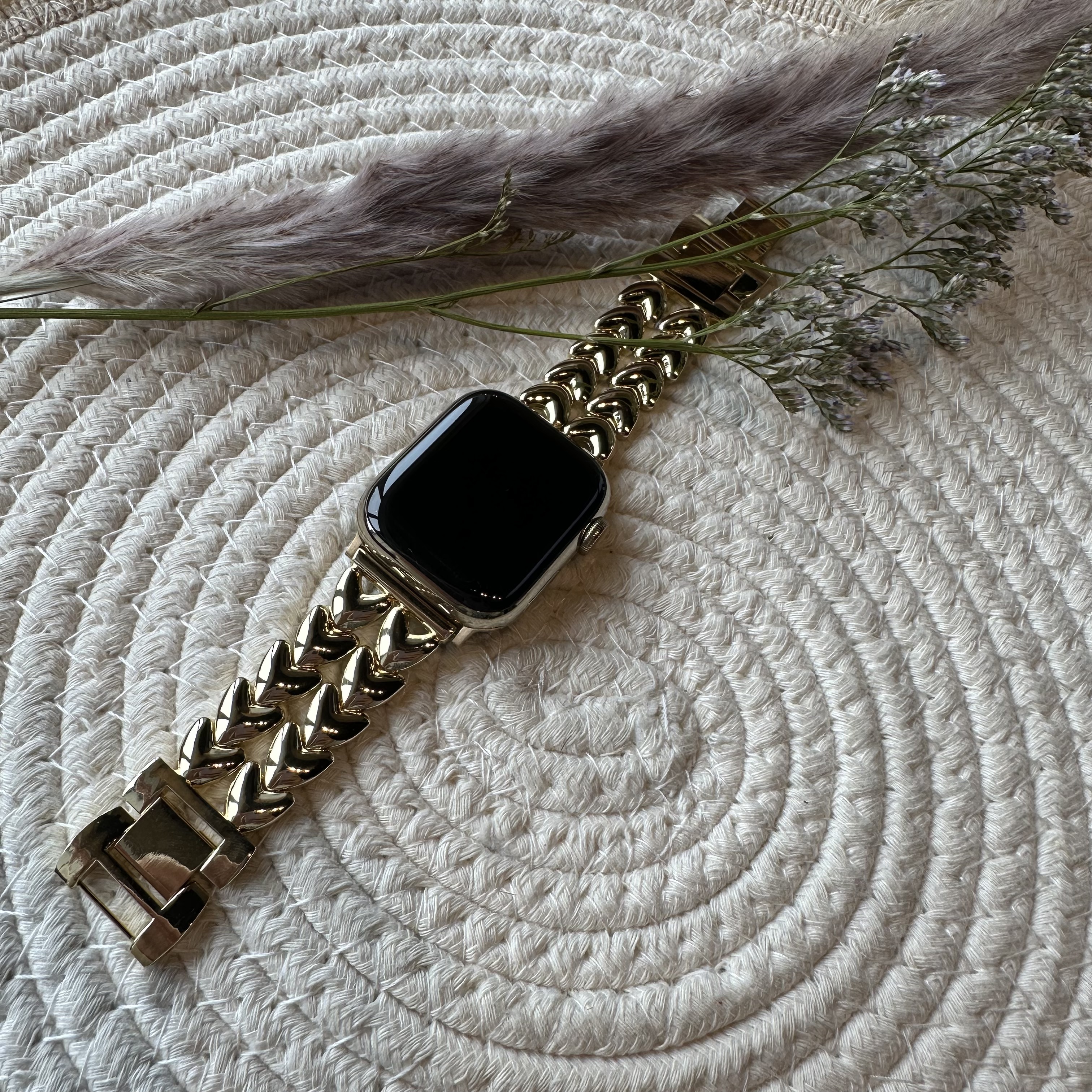Bracelet à maillons en acier cœur Apple Watch - doré