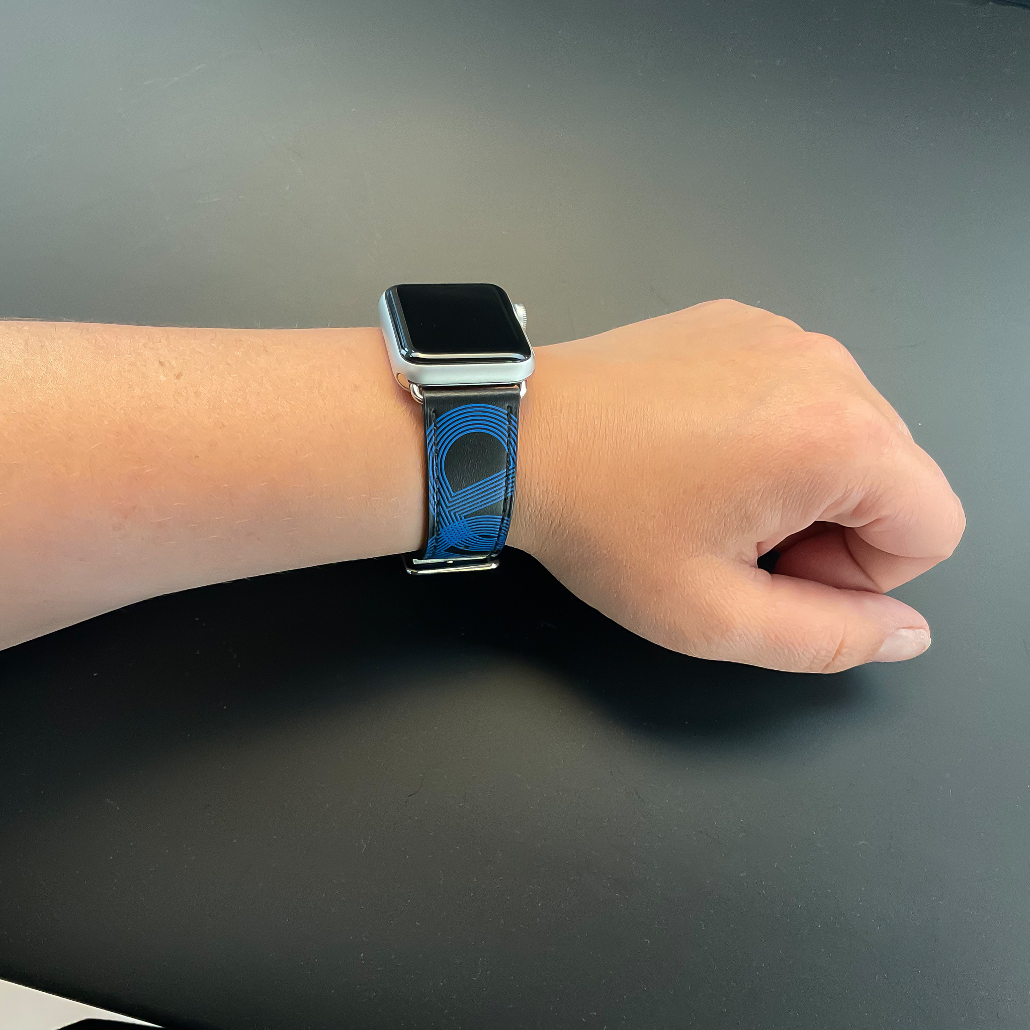 Bracelet en cuir simple tour Apple Watch - noir bleu