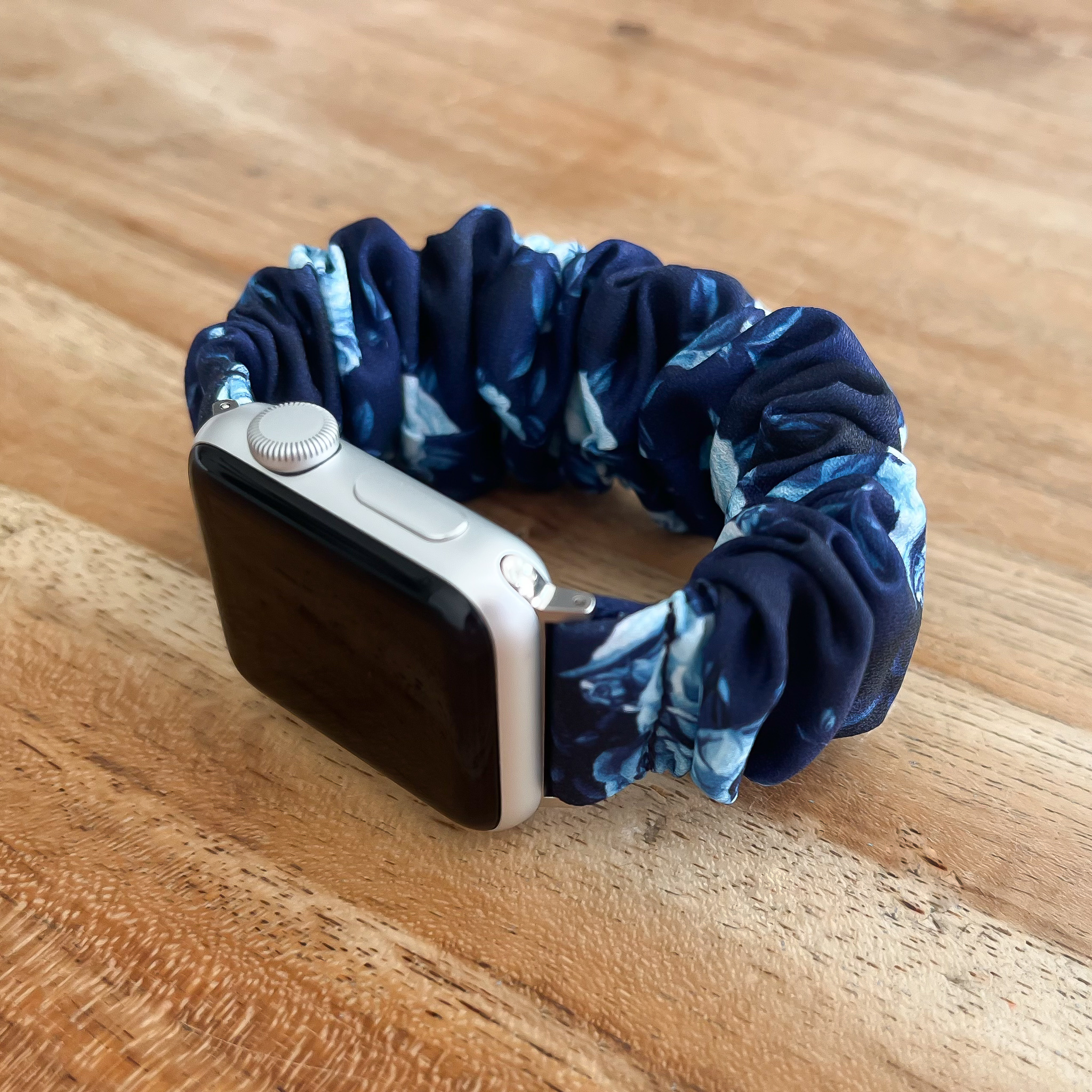 Bracelet nylon chouchou Apple Watch - roses bleues foncées