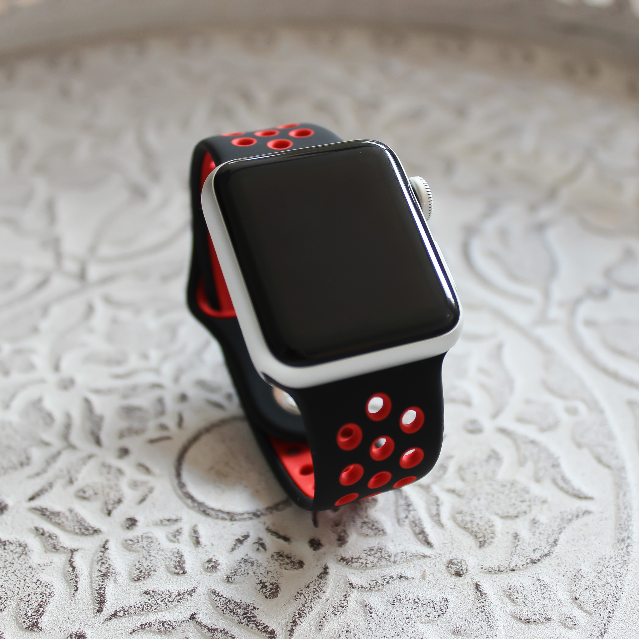 Bracelet sport double Apple Watch - noir rouge