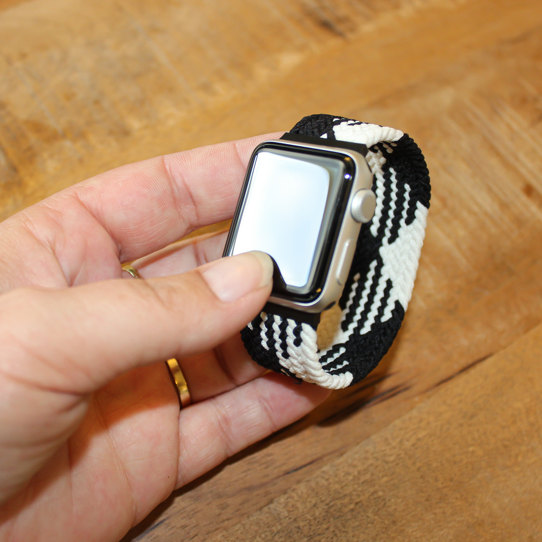Bracelet nylon Boucle unique tressé Apple Watch - blanc noir