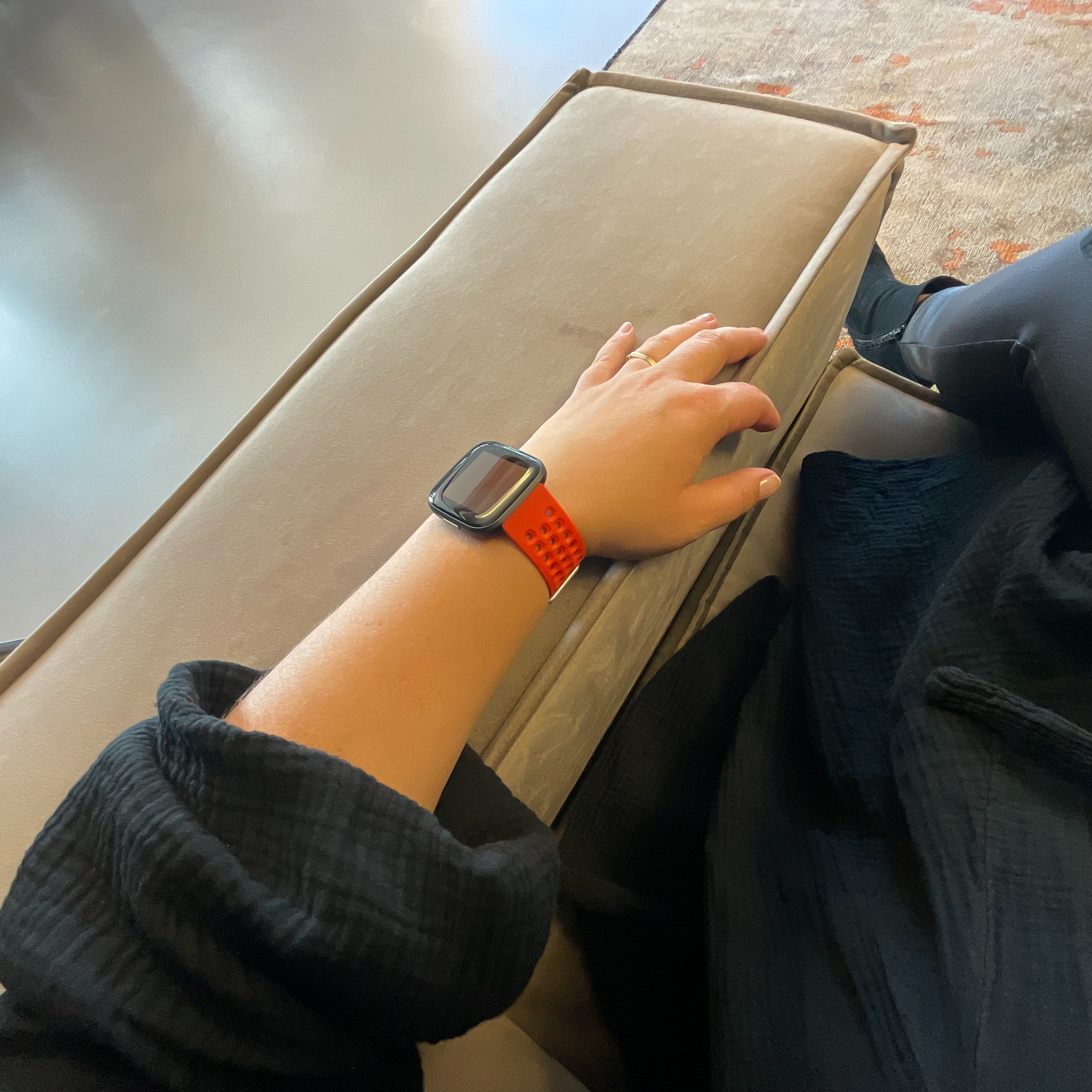 Bracelet sport point Fitbit Versa - rouge