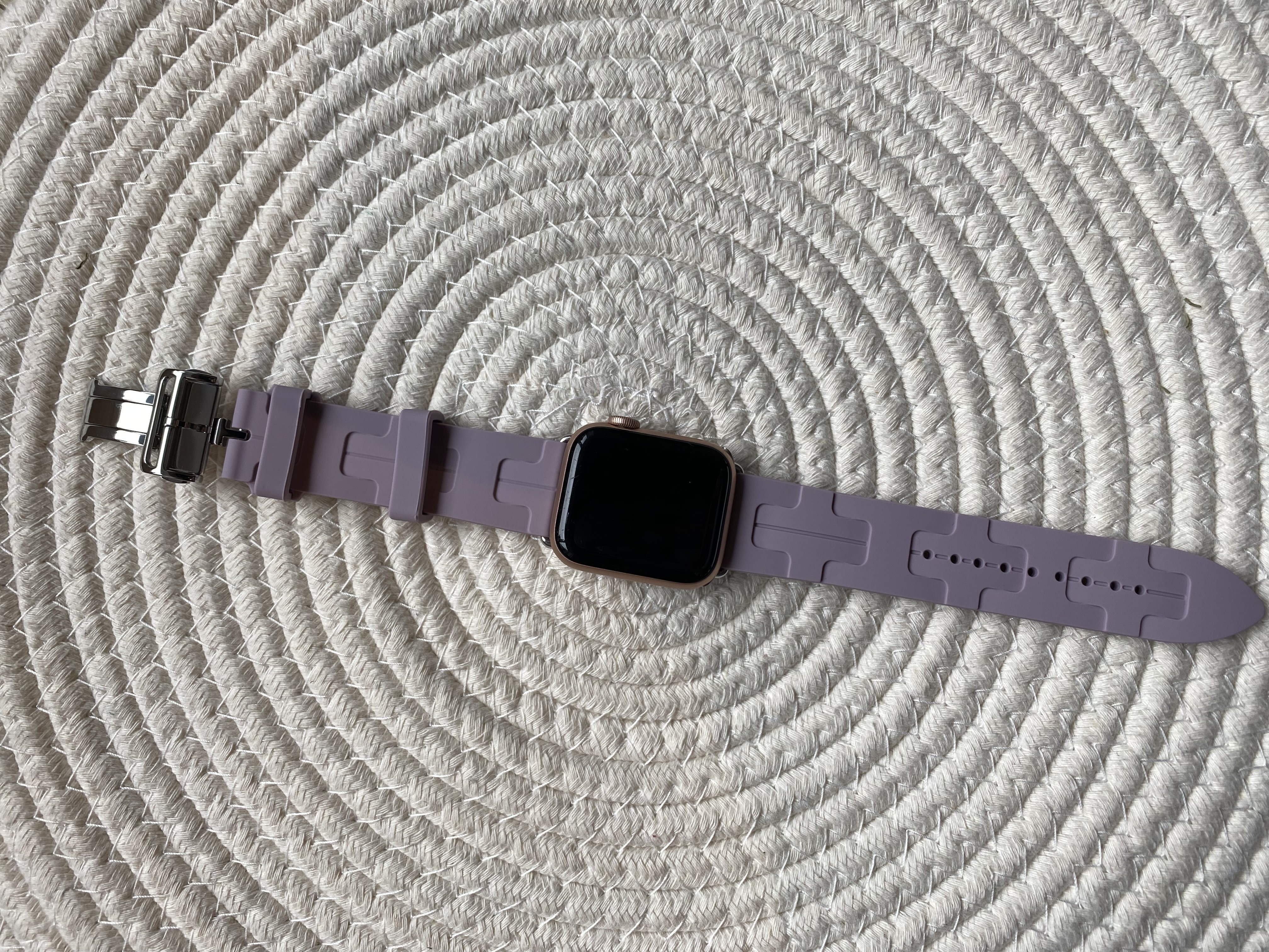 Bracelet sport Hermès simple tour kilim Apple Watch - violet
