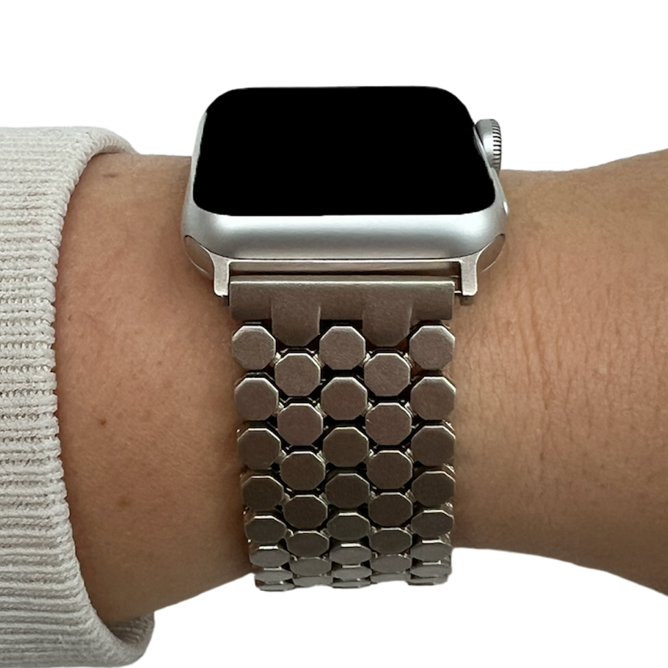 Bracelet acier poisson Apple Watch - lumière stellaire