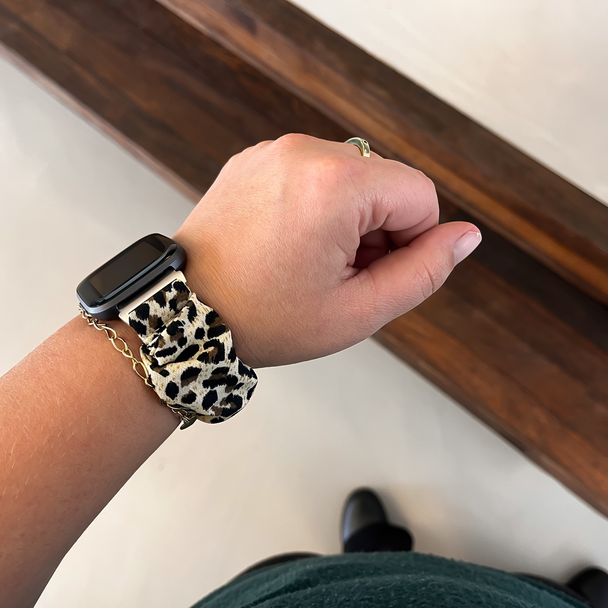 Bracelet nylon chouchou Fitbit Versa - panthère